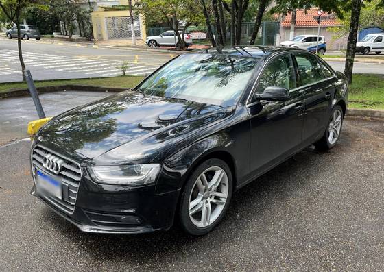 AUDI A4 1.8 TFSI AMBIENTE GASOLINA 4P MULTITRONIC